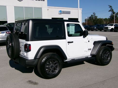 New 2026 Jeep Wrangler Sport AWD/4WD image 4