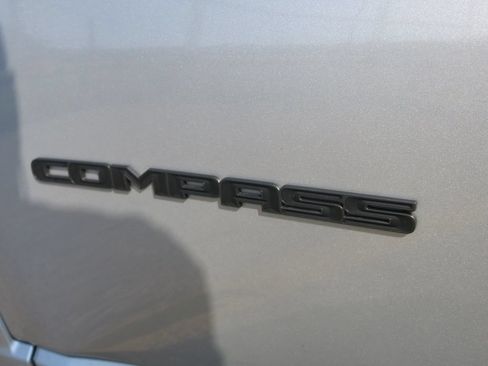 Used 2025 Jeep Compass Limited w/ High Altitude Package AWD/4WD image 9