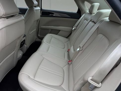 Used 2020 Lincoln MKZ w/ Convenience Package image 9