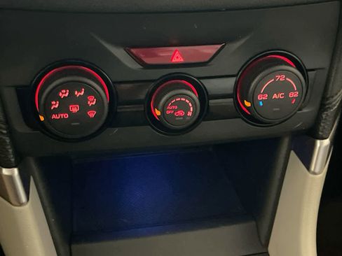 Used 2022 Subaru Forester AWD/4WD image 19