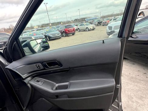 Used 2012 Ford Explorer XLT image 14