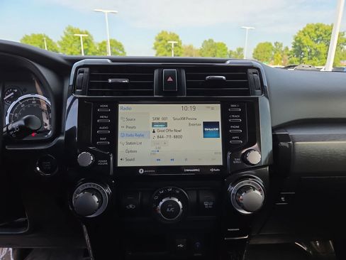 Used 2024 Toyota 4Runner TRD Off-Road Premium w/ Moonroof Package AWD/4WD image 24