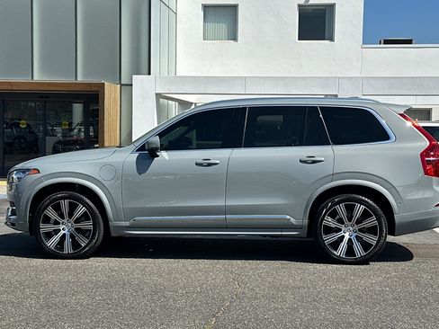Certified 2025 Volvo XC90 T8 Plus w/ Protection Package Premier AWD/4WD image 7