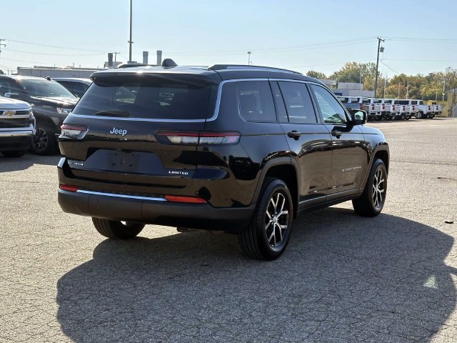 Used 2023 Jeep Grand Cherokee L Limited AWD/4WD image 5