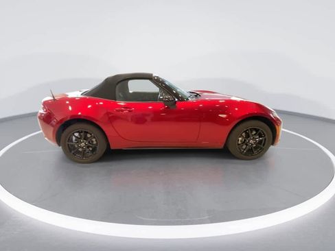 Used 2023 MAZDA MX-5 Miata Sport RWD image 9