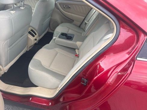 Used 2013 Ford Taurus SEL FWD image 11