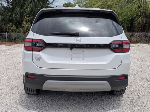 Used 2025 Honda Pilot EX-L image 4