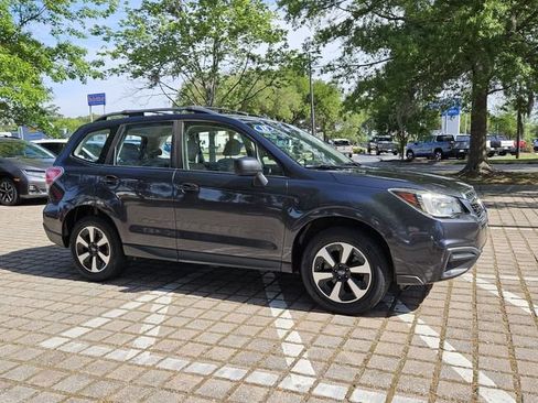 Used 2018 Subaru Forester 2.5i w/ Alloy Wheel Package AWD/4WD image 7