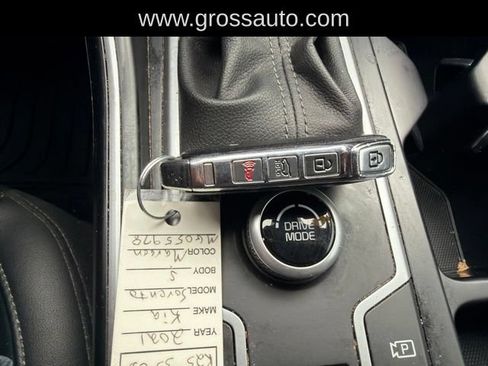 Used 2021 Kia Sorento S w/ Panoramic Sunroof Package FWD image 25