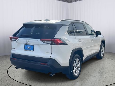 Used 2020 Toyota RAV4 XLE w/ Convenience Package image 25