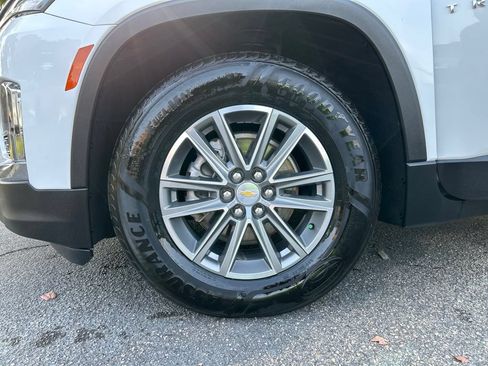 Used 2022 Chevrolet Traverse LT w/ LPO, Floor Liner Package AWD/4WD image 11