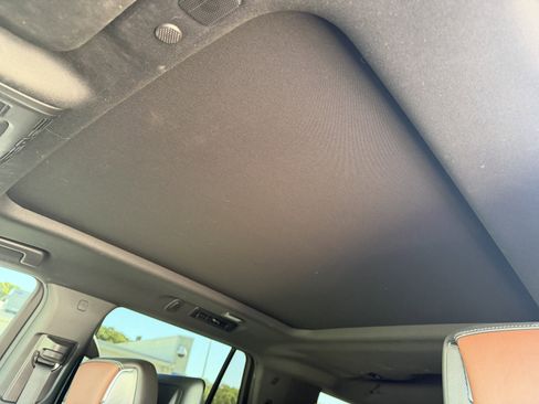 Used 2023 GMC Yukon Denali Ultimate AWD/4WD image 15