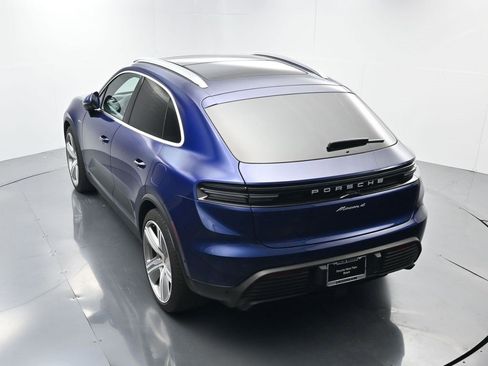 Certified 2024 Porsche Macan 4 Electric image 37