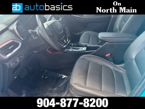 Used 2021 Chevrolet TrailBlazer RS w/ Sun and Liftgate Package FWD image 24
