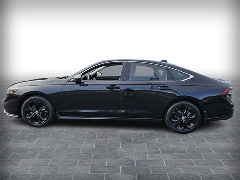 Used 2024 Honda Accord EX image 4