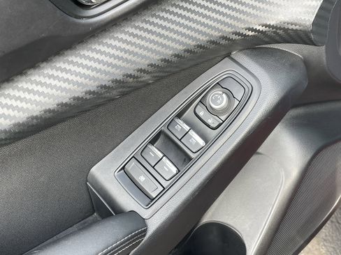 Used 2024 Subaru Ascent Premium w/ Convenience Package image 13