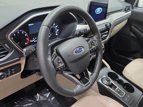 Certified 2022 Ford Escape SEL FWD image 14