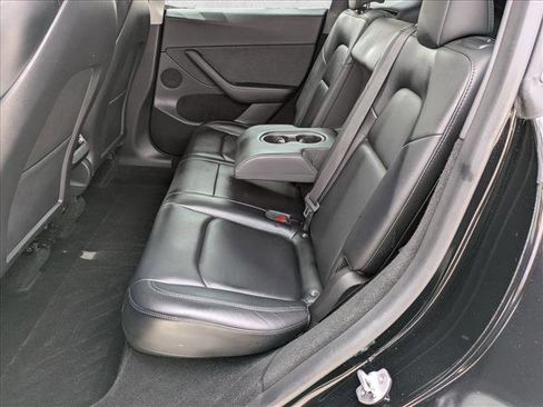 Used 2023 Tesla Model Y Long Range AWD/4WD image 20