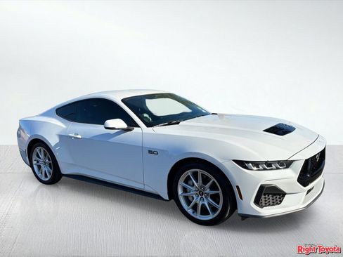 Used 2024 Ford Mustang GT Premium RWD image 7