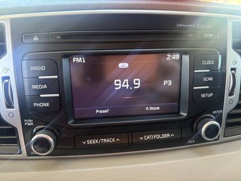 Used 2017 Kia Sportage LX FWD image 23