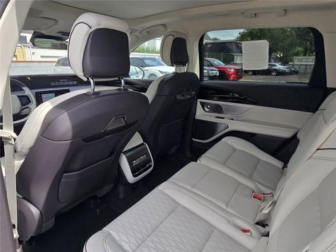New 2026 Lincoln Nautilus Black Label AWD/4WD image 11