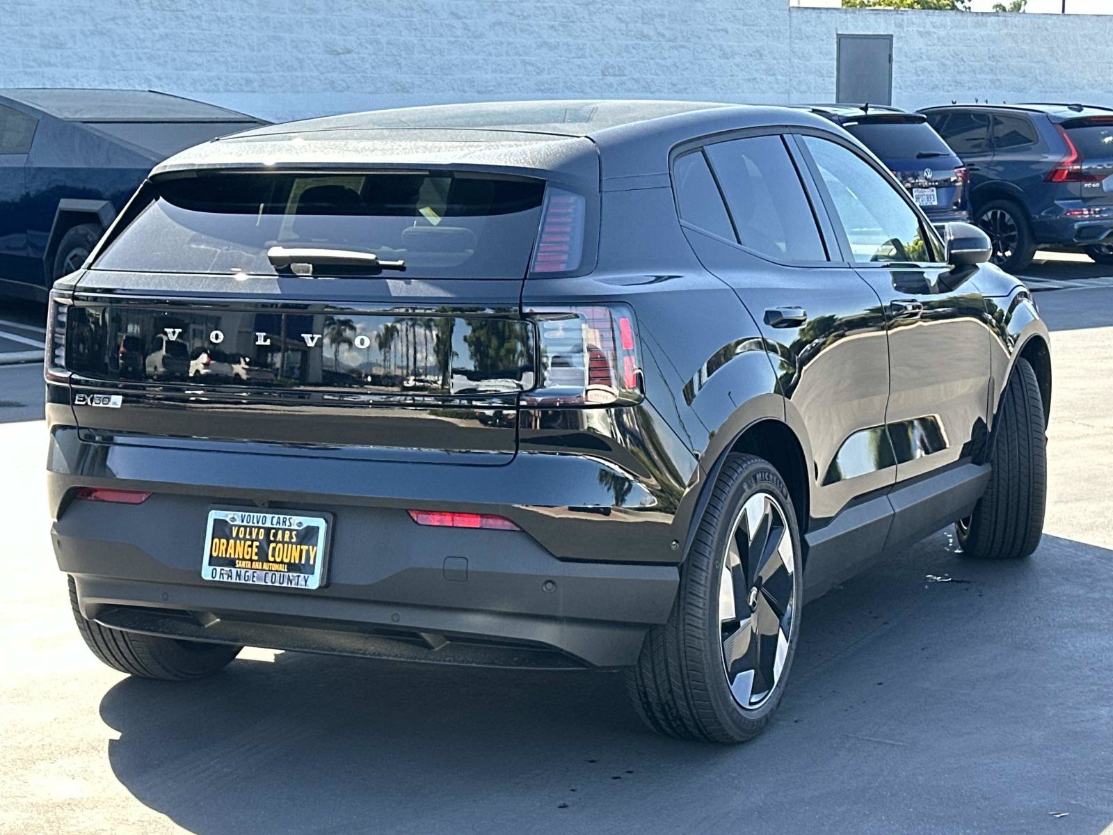 New 2026 Volvo EX30 Ultra AWD/4WD image 6