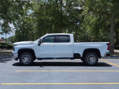 New 2026 Chevrolet Silverado 2500 LTZ w/ LTZ Plus Package AWD/4WD image 2