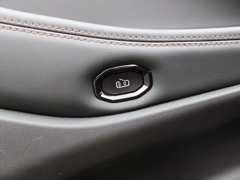 New 2026 Jeep Cherokee Limited AWD/4WD image 14