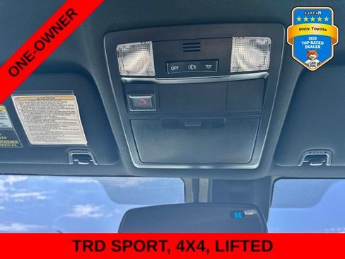 Used 2020 Toyota Tacoma TRD Sport AWD/4WD image 21