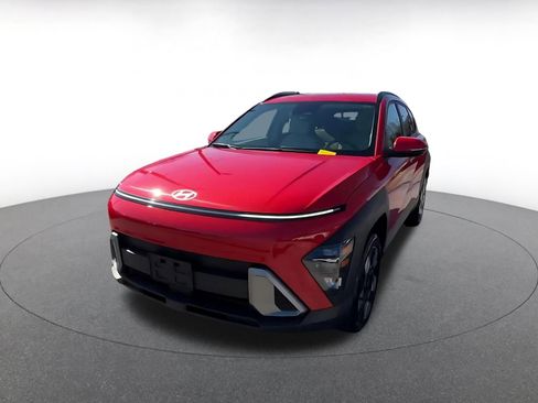 Used 2025 Hyundai Kona SEL image 7