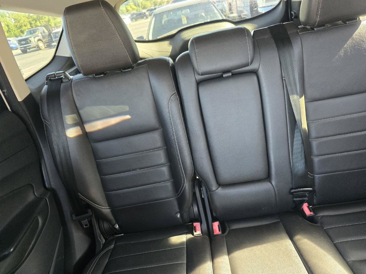 Used 2014 Ford Escape SE w/ Equipment Group 201A FWD image 16