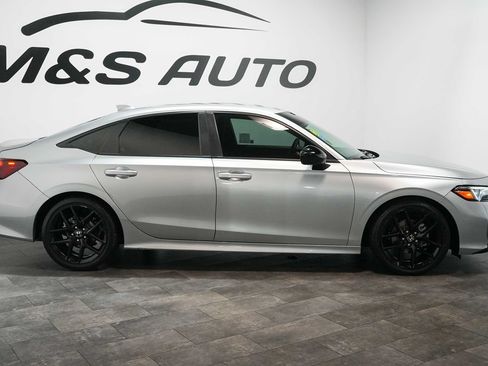 Used 2025 Honda Civic Sport image 7