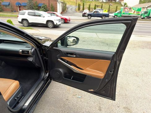 Used 2014 Lexus IS 250 AWD w/ Navigation Package image 15