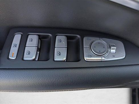 Used 2025 Genesis G70 2.5T AWD/4WD image 10
