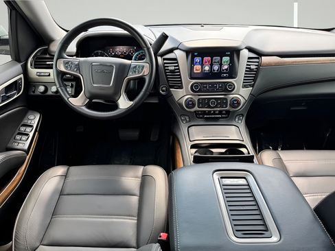 Used 2020 GMC Yukon Denali w/ Open Road Package AWD/4WD image 24