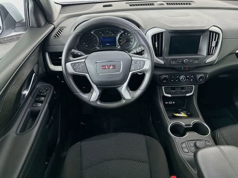 Used 2022 GMC Terrain SLE w/ Driver Convenience Package image 10