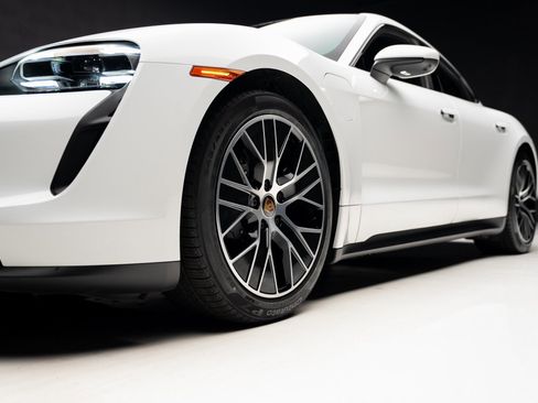 Used 2023 Porsche Taycan w/ Premium Package image 70