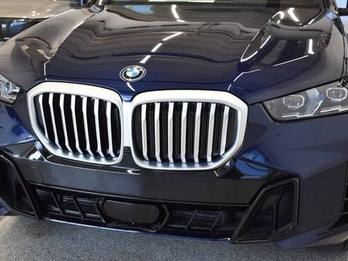 New 2026 BMW X5 xDrive40i w/ M Sport Package AWD/4WD image 14