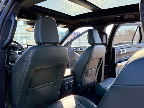 Used 2022 Ford Explorer Timberline image 6
