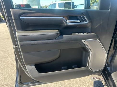 Used 2025 Chevrolet Silverado 2500 High Country w/ Technology Package AWD/4WD image 13