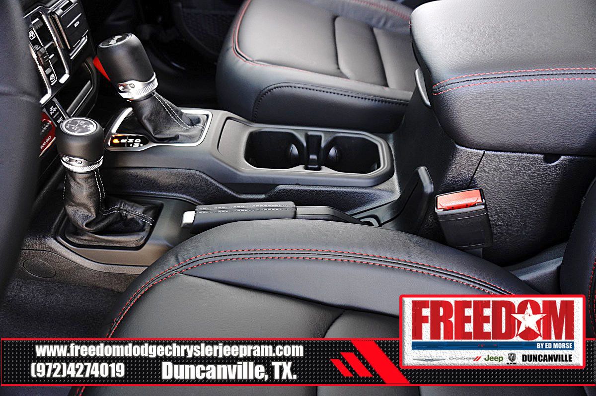 Used 2026 Jeep Wrangler Unlimited Rubicon AWD/4WD image 36