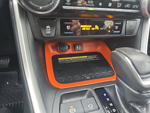 Used 2019 Toyota RAV4 Adventure image 26