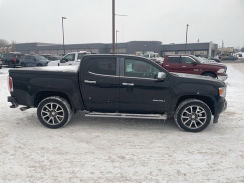 Used 2020 GMC Canyon Denali image 6