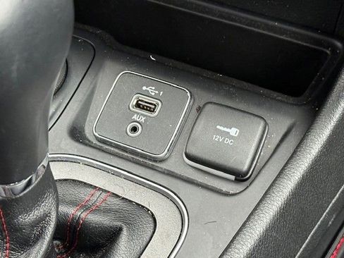 Used 2022 Jeep Cherokee Trailhawk w/ Sun, Sound & Nav Group image 26