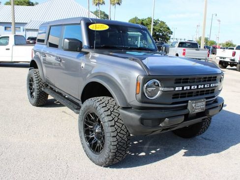 Used 2025 Ford Bronco Big Bend AWD/4WD image 14