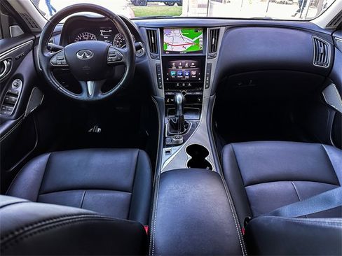 Used 2017 INFINITI Q50 3.0t Premium w/ Driver Assistance Package image 28