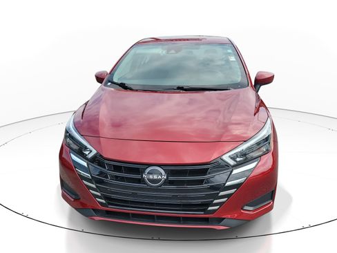 Used 2025 Nissan Versa SV FWD image 2