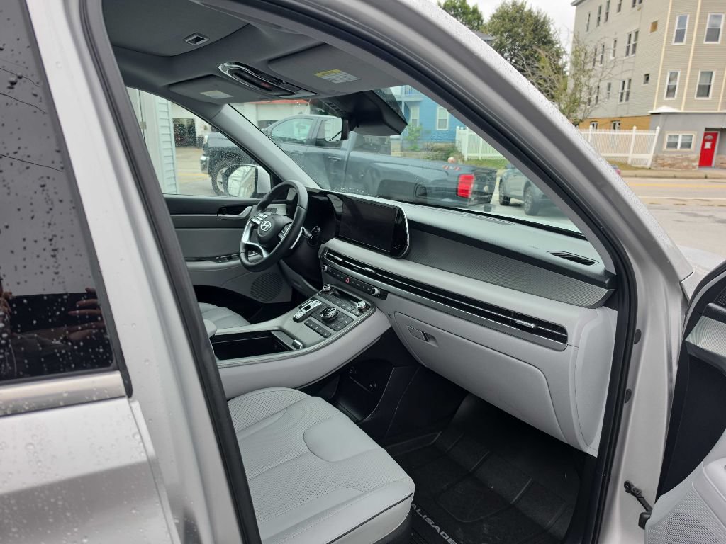 Used 2025 Hyundai Palisade SEL AWD/4WD image 14