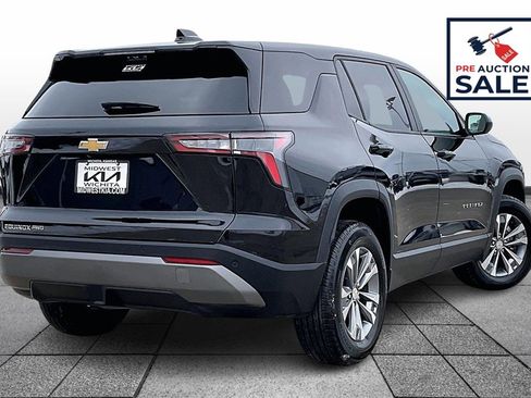 Used 2025 Chevrolet Equinox LT image 13