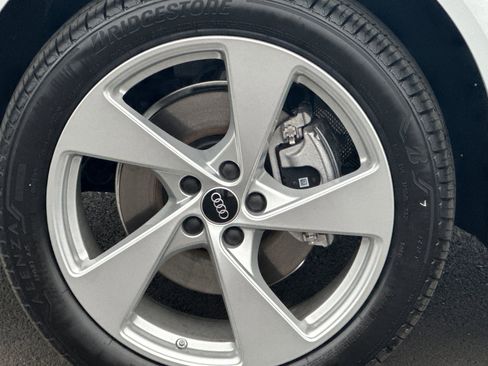 New 2025 Audi Q5 Premium Plus image 24